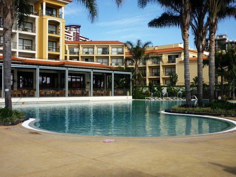 สวีท โฮเทล อีเดน มาร์ - ปอร์โตเบย์ Aparthotel ฟุงชาล ภายนอก รูปภาพ
